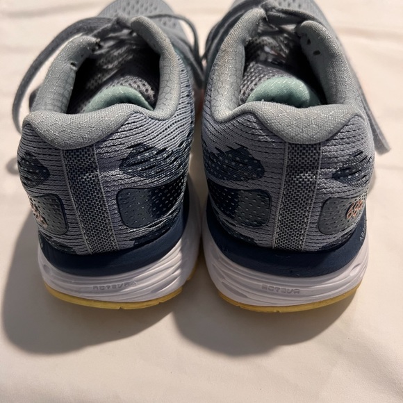 Women's new balance - Picture 4 of 5